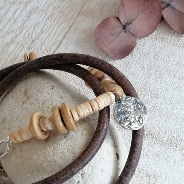 bracelet corail et cuir
